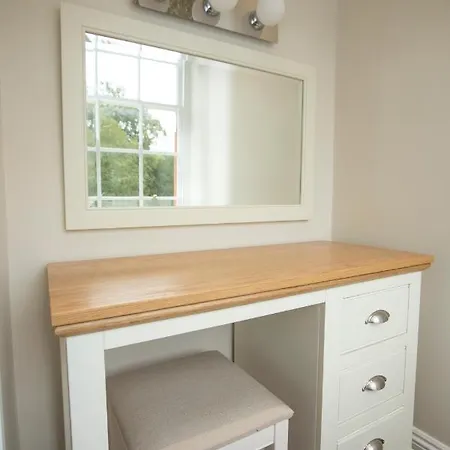 Netherby Hall Apartman