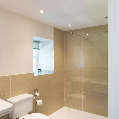 Netherby Hall * كارلايل