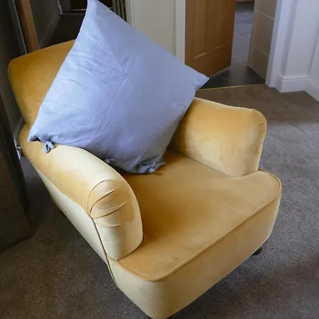 Netherby Hall Apartman *