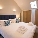 Netherby Hall דירה קרליסל